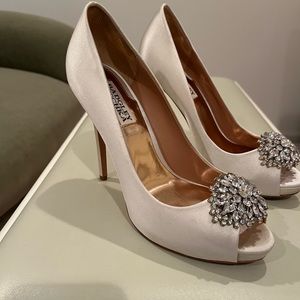 Badgley Mischa Jeannie Pumps - Ivory Satin - Size 7